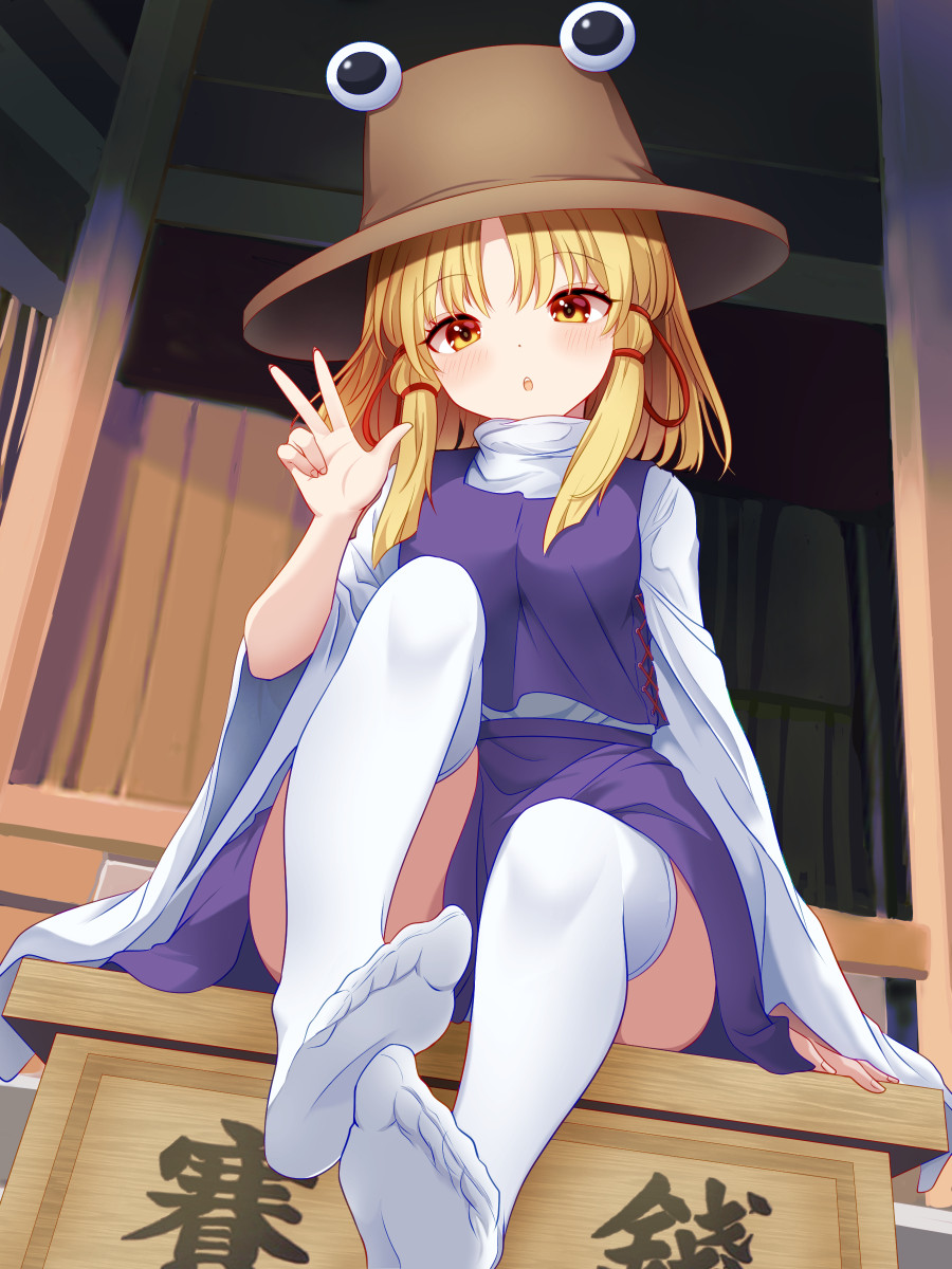 1girl :o arm_at_side blonde_hair blush box brown_hat commentary_request day donation_box eyelashes feet full_body hair_between_eyes hair_ribbon hand_up highres kisaragi_koushi knee_up legs long_sleeves looking_at_viewer medium_hair moriya_suwako no_shoes open_mouth outdoors parted_bangs purple_skirt purple_vest pyonta red_ribbon ribbon shirt sidelocks sitting skirt soles solo straight_hair thigh-highs toes touhou tress_ribbon tsurime turtleneck vest w white_shirt white_thighhighs wide_sleeves yellow_eyes