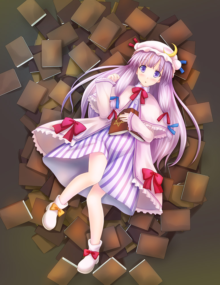 :o book capelet crescent crescent_moon fallen_down hat hexagram kisaragi_miyu long_hair looking_up lying on_back open_book patchouli_knowledge purple_eyes purple_hair solo surprised touhou violet_eyes