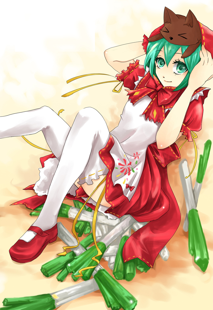 bowtie cosplay dress green_eyes green_hair grimm's_fairy_tales hatsune_miku little_red_riding_hood little_red_riding_hood_(character) little_red_riding_hood_(cosplay) little_red_riding_hood_(grimm) mary_janes project_diva project_diva_2nd shoes sitting solo spring_onion thigh-highs thighhighs vocaloid yingson