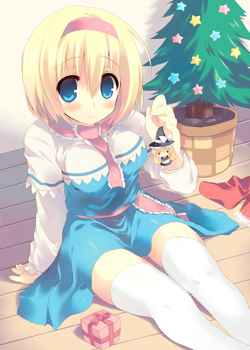 alice_margatroid arm_support blonde_hair blue_eyes breasts capelet character_doll christmas christmas_tree frills gift hairband hat keychain kinoko kirisame_marisa large_breasts short_hair sitting solo thighhighs touhou white_legwear white_thighhighs witch witch_hat zettai_ryouiki