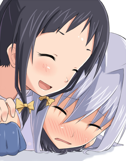 black_hair blush closed_eyes engi_threepiece eyes_closed gloves grey_hair hair_ribbon komakedara kounagi_yui multiple_girls ribbon smile yumekui_merry yuri