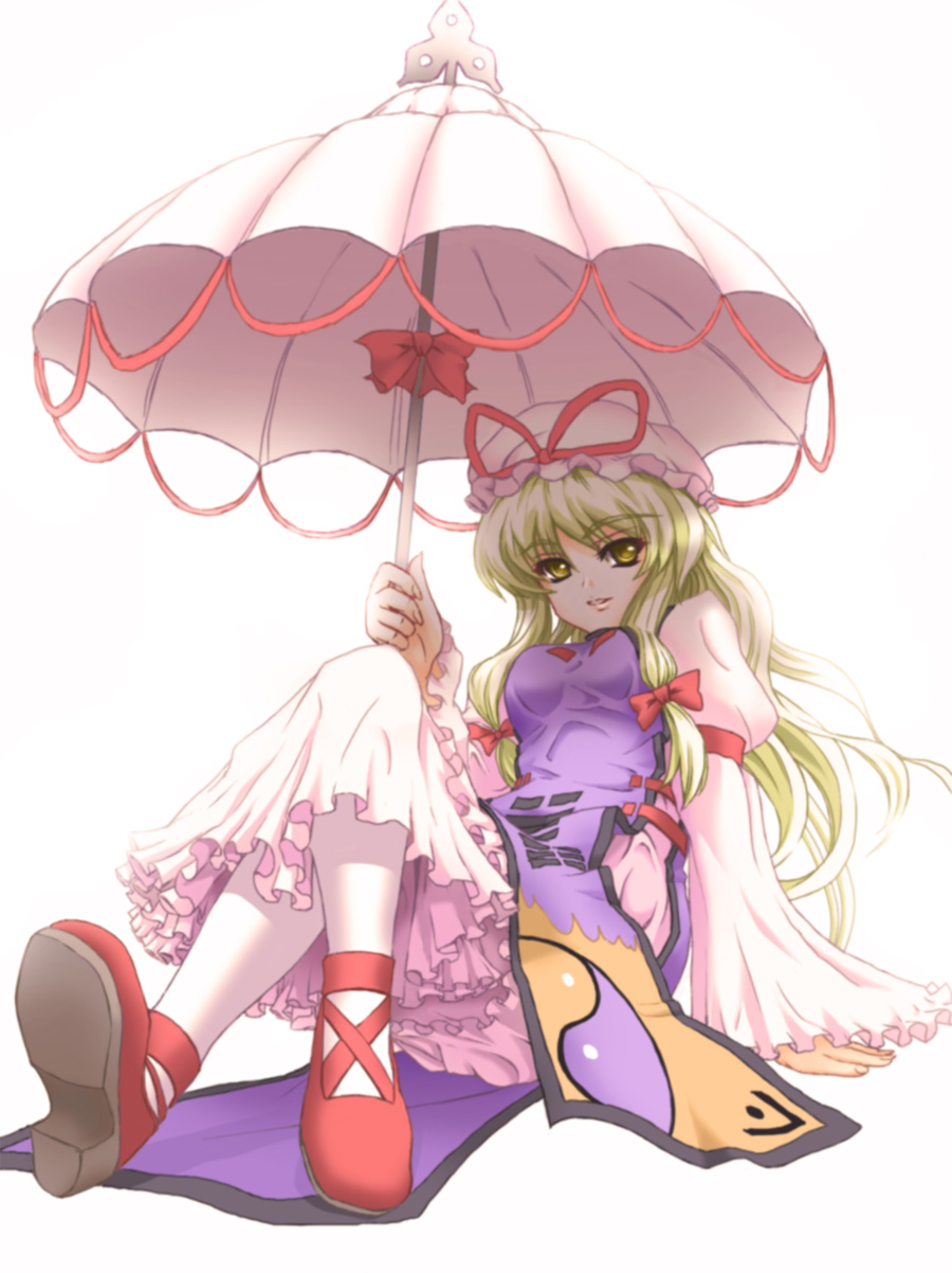 blonde_hair esuurya hat highres long_hair solo touhou umbrella yakumo_yukari yellow_eyes