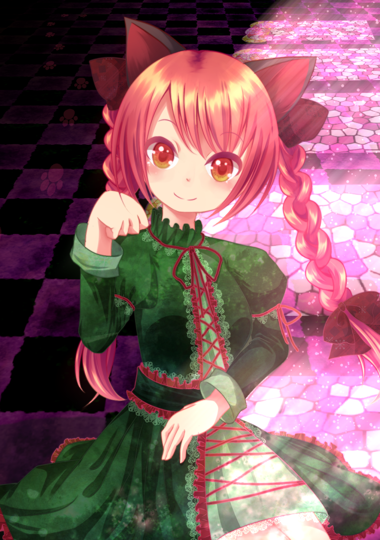 cat_pose checkered checkered_floor kaenbyou_rin looking_at_viewer paw_pose paw_print pochi07 smile solo touhou