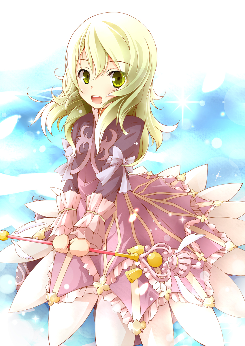 altivr blonde_hair bow dress elise_lutas elise_lutus frills green_eyes highres kanzaki_sora light_particles long_hair ribbon ruffles smile solo sparkle tales_of_(series) tales_of_xillia wand