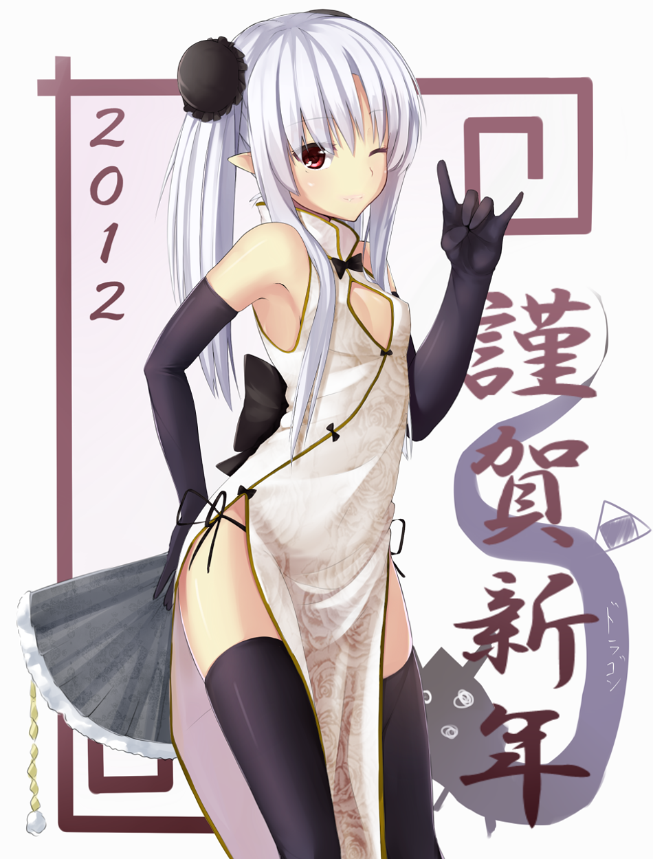 alternate_costume ban_(bannyata) china_dress chinese_clothes cleavage_cutout elbow_gloves fan folding_fan gloves highres holding melty_blood solo thigh-highs thighhighs tsukihime white_hair white_len