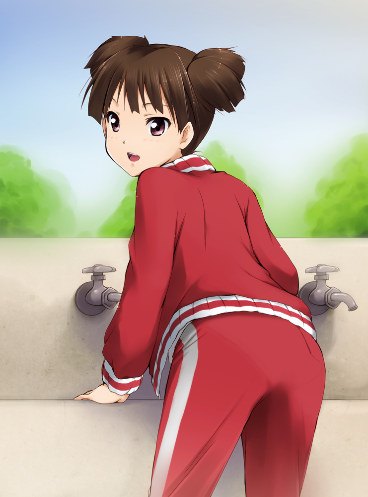 blurry brown_hair depth_of_field drinking_fountain from_behind k-on! kaiga leaning_forward looking_back open_mouth pantylines purple_eyes short_hair sky solo suzuki_jun track_suit tree twintails violet_eyes