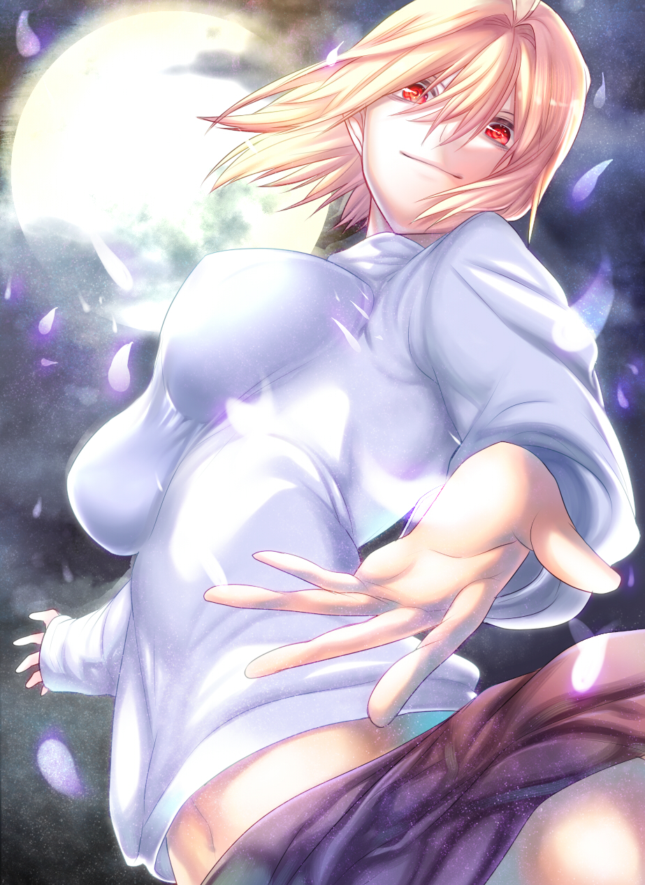 arcueid_brunestud blonde_hair breasts bust full_moon highres large_breasts moon navel no_legwear open_hand red_eyes shirt smile solo tsukihime tsukimoto_aoi type-moon