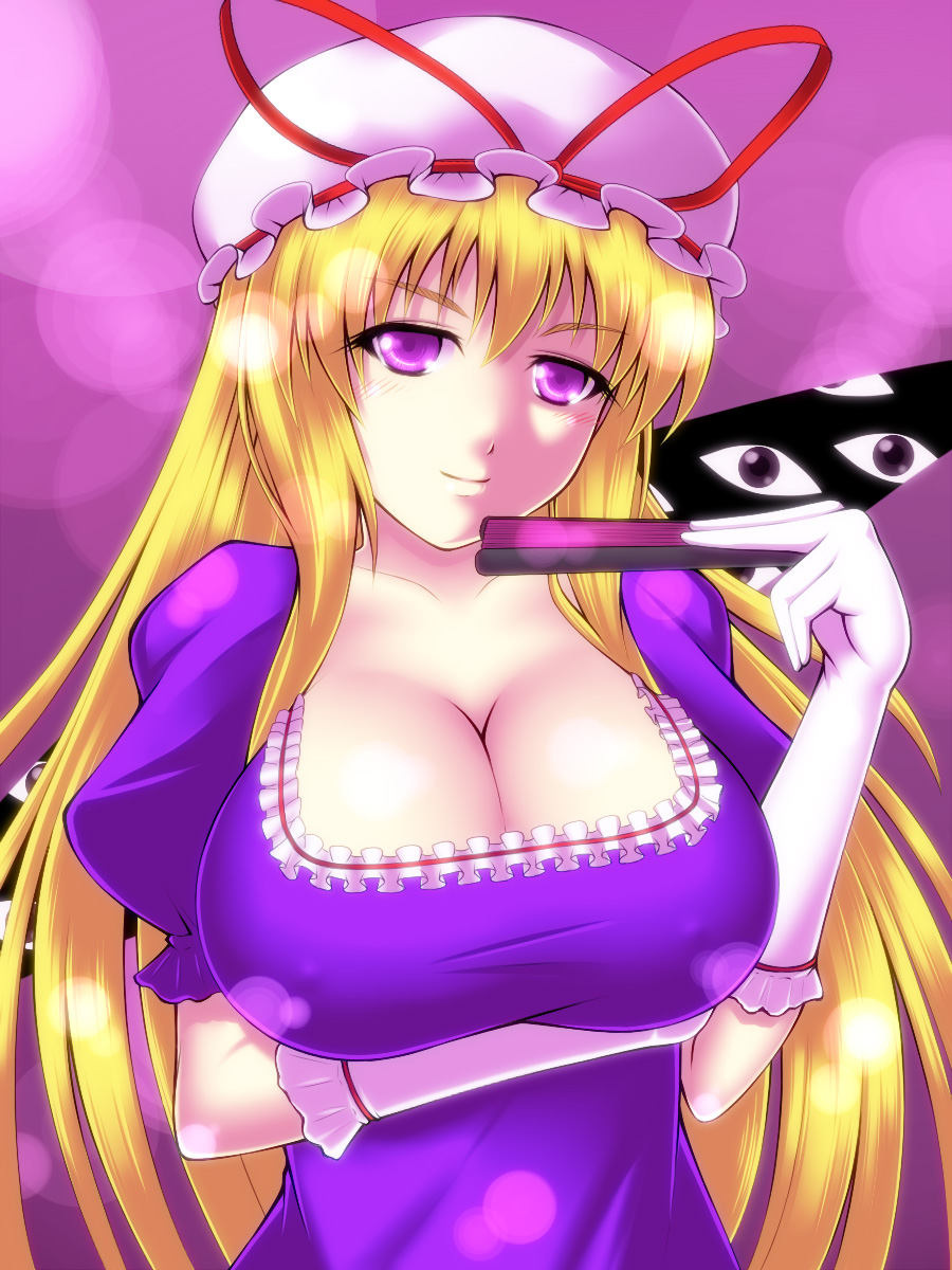 blonde_hair breast_hold breasts cleavage crossed_arms eyes fan gap genjuu_rou gloves hat highres huge_breasts large_breasts long_hair purple_eyes solo touhou violet_eyes yakumo_yukari