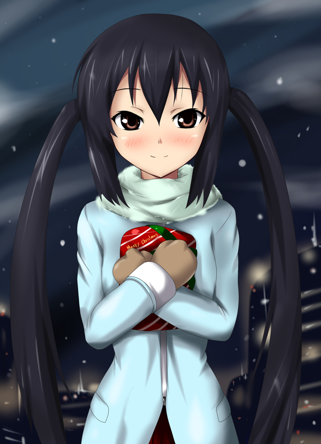 brown_eyes gift holding holding_gift k-on! long_hair nakano_azusa night nishiumi_yuuta snow solo twintails winter_clothes