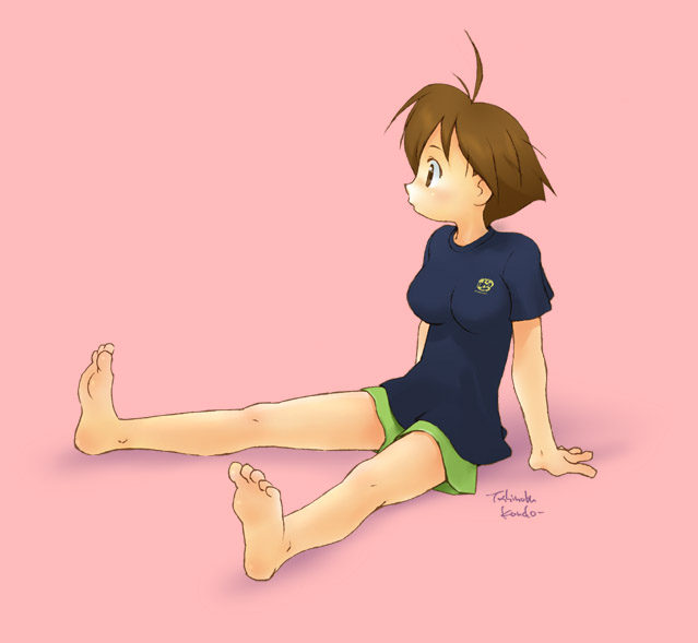 barefoot kondou_toshinobu shorts sitting t-shirt umihara_kawase