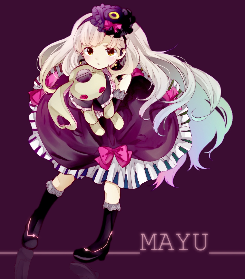 blonde_hair character_name dress elbow_gloves gloves gothic_lolita gradient_hair hat lolita_fashion long_hair looking_at_viewer mayu_(vocaloid) multicolored_hair noki_(potekoro) solo stuffed_toy vocaloid yellow_eyes