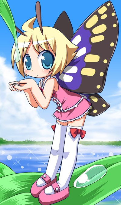 1girl ahoge antennae blonde_hair blue_eyes blush bow butterfly_wings chibi cupping_hands dew_drop dress fairy frills leaf leaning_forward light_particles looking_at_viewer mary_janes ocean osaragi_mitama shimon shimotsuma shoes short_hair sky solo thigh-highs water_drop white_legwear wings
