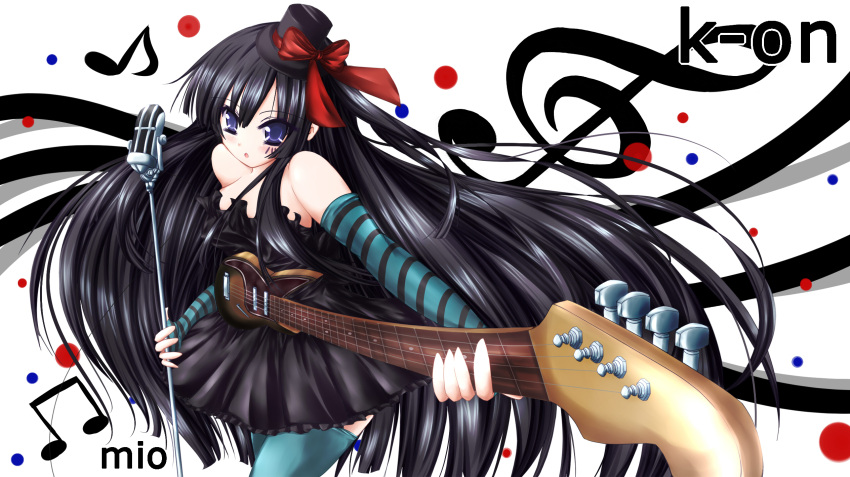 akiyama_mio bad_id bass_guitar black_hair blue_eyes don't_say_"lazy" dress fingerless_gloves gloves hat highres instrument k-on! long_hair microphone microphone_stand mikan_(5555) mini_top_hat solo striped thighhighs top_hat