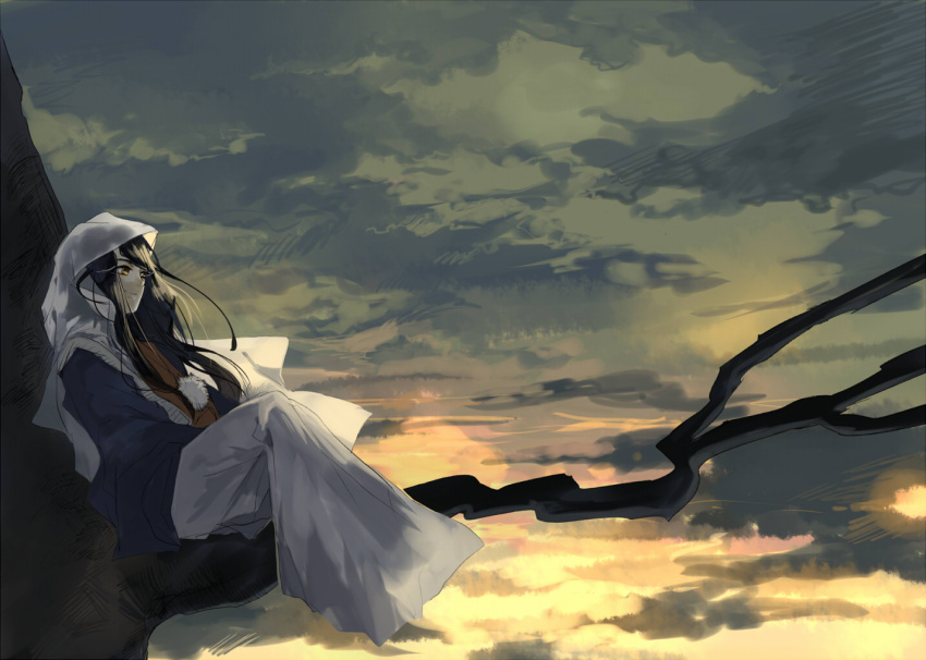 black_hair cloudy_sky in_tree japanese_clothes kyouichi leaning_back long_hair original sitting sitting_in_tree smile traditional_clothes tree yellow_eyes