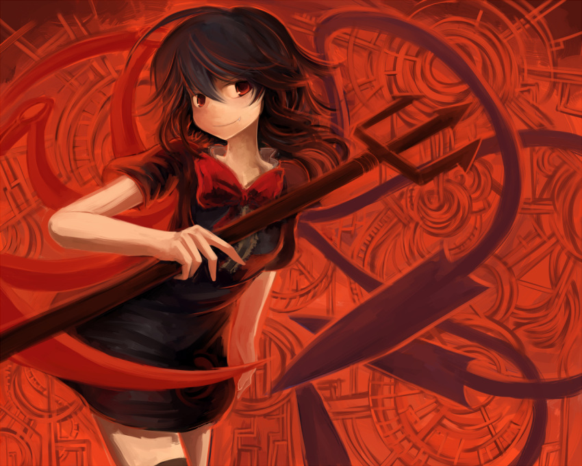1girl ahoge arm_up asymmetrical_wings black_hair bow dress fang head_tilt houjuu_nue looking_at_viewer momen102_(sji09u) polearm red_background red_eyes short_hair short_sleeves smile solo thighhighs touhou trident weapon wings
