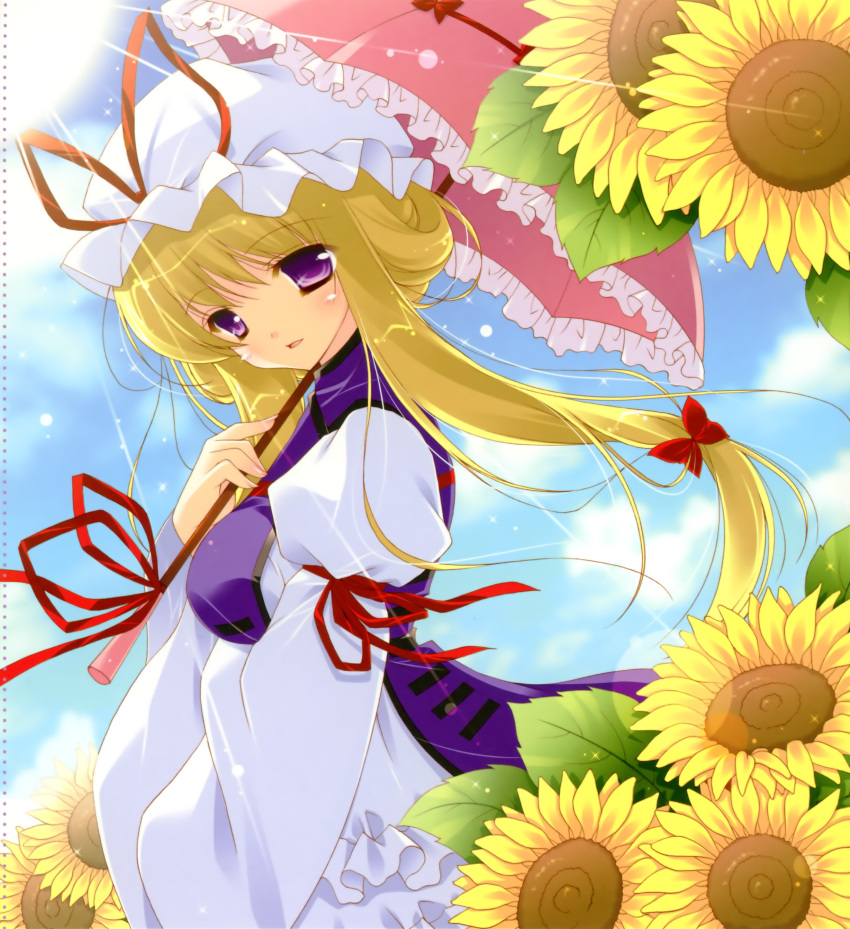 blonde_hair flower hat highres long_hair purple_eyes shigunyan sky sunflower touhou umbrella violet_eyes yakumo_yukari