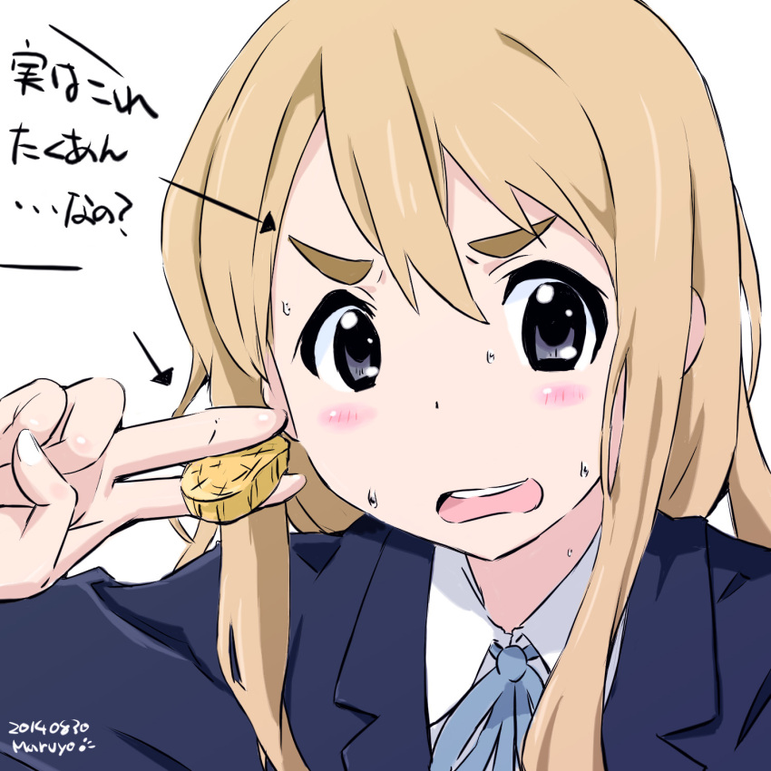 1girl blonde_hair blue_eyes eyebrows highres k-on! kotobuki_tsumugi long_hair maruyo pose school_uniform takuan