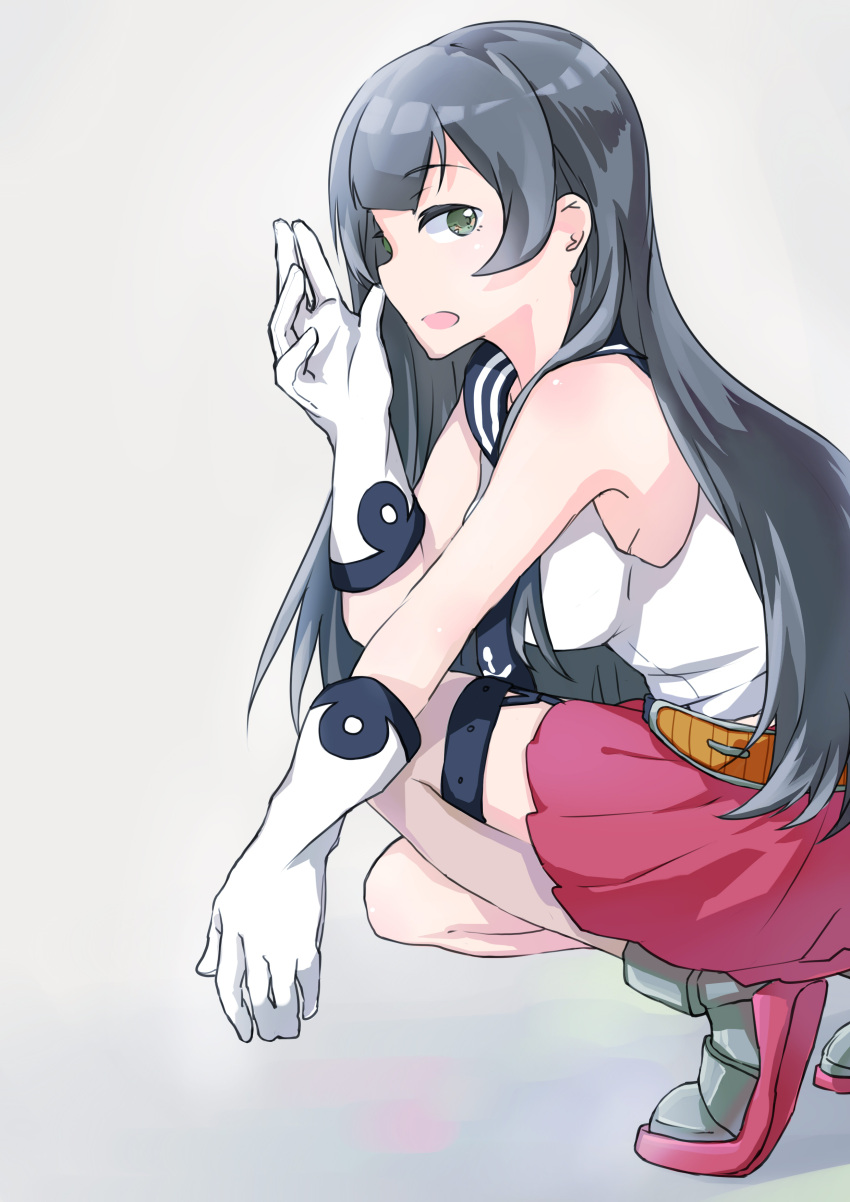 1girl absurdres agano_(kantai_collection) bare_shoulders black_hair boots breasts gloves green_eyes grey_background highres kantai_collection long_hair looking_at_viewer mirror_katanayoru neckerchief open_mouth pleated_skirt profile red_skirt sailor_collar sideboob simple_background skirt squatting white_gloves