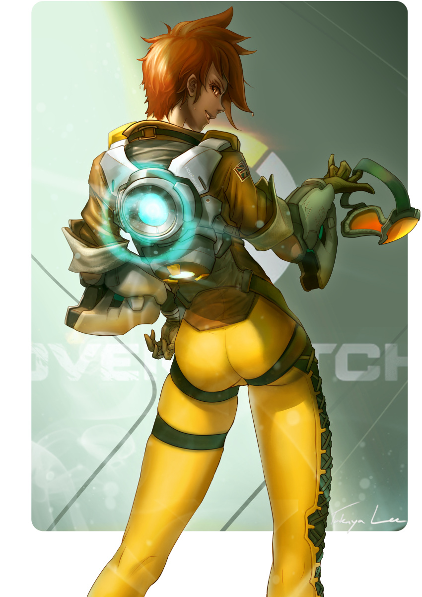 1girl absurdres ass bodysuit brown_eyes brown_hair goggles goggles_removed grin highres lena_oxton logo looking_at_viewer looking_back overwatch short_hair signature smile solo takaya_lee tracer_(overwatch) wet_hair