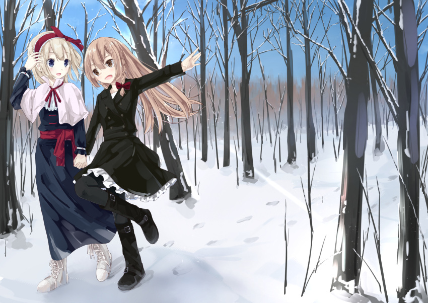 2girls alice_margatroid alternate_costume blue_eyes blue_sky blush boots braid capelet cross-laced_footwear dendenmushi fang forest hairband holding_hands kirisame_marisa long_hair multiple_girls nature open_mouth pantyhose sash short_hair side_braid sky snow touhou winter yellow_eyes