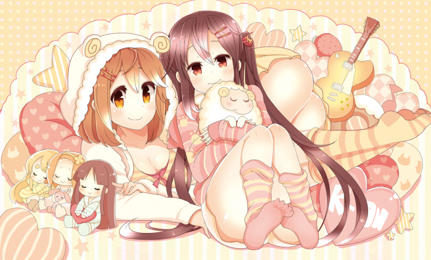 5girls akiyama_mio black_hair brown_eyes brown_hair chibi guitar hirasawa_yui instrument k-on! kotobuki_tsumugi kuzu_kow long_hair minigirl multiple_girls sheep short_hair sleepwear tainaka_ritsu thigh-highs twintails yamanaka_sawako