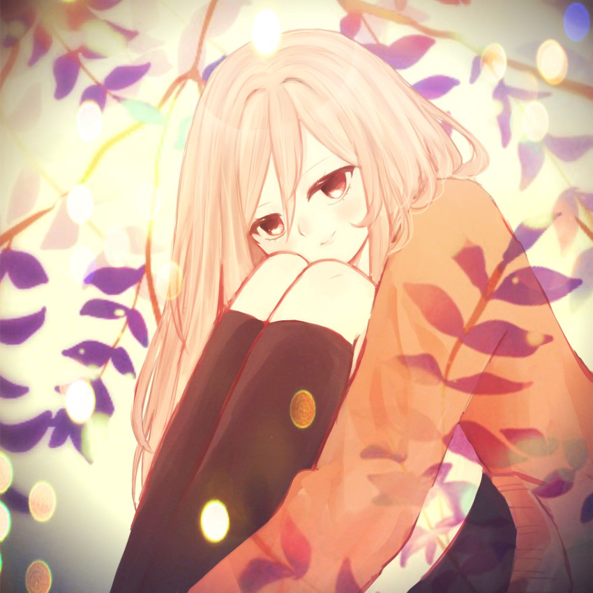 1boy afuro_terumi androgynous blonde_hair blurry bokeh depth_of_field highres inazuma_eleven inazuma_eleven_(series) long_hair looking_at_viewer male_focus red_eyes sitting smile solo trap ui97