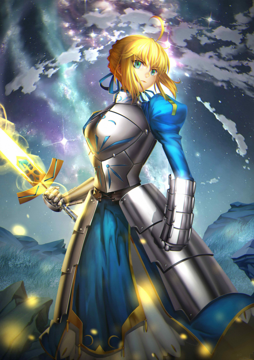 1girl absurdres ahoge armor armored_dress blonde_hair dress excalibur ezedin fate/stay_night fate_(series) gauntlets glowing glowing_sword glowing_weapon green_eyes highres saber solo sword weapon