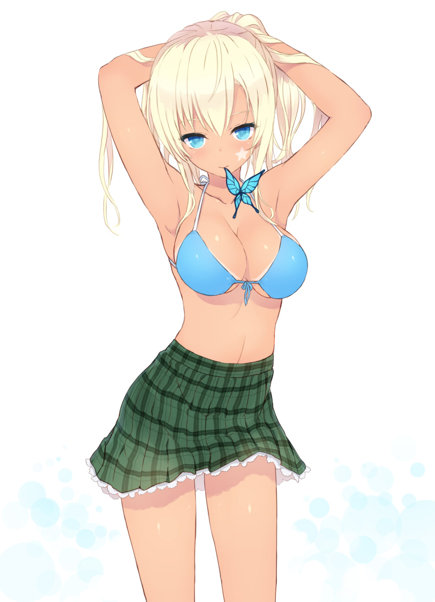 1girl armpits arms_up bare_shoulders bikini_top blonde_hair boku_wa_tomodachi_ga_sukunai breasts butterfly butterfly_hair_ornament cait cleavage front-tie_top hair_ornament highres kashiwazaki_sena large_breasts long_hair mouth_hold plaid plaid_skirt simple_background skirt solo star tan tanline white_background