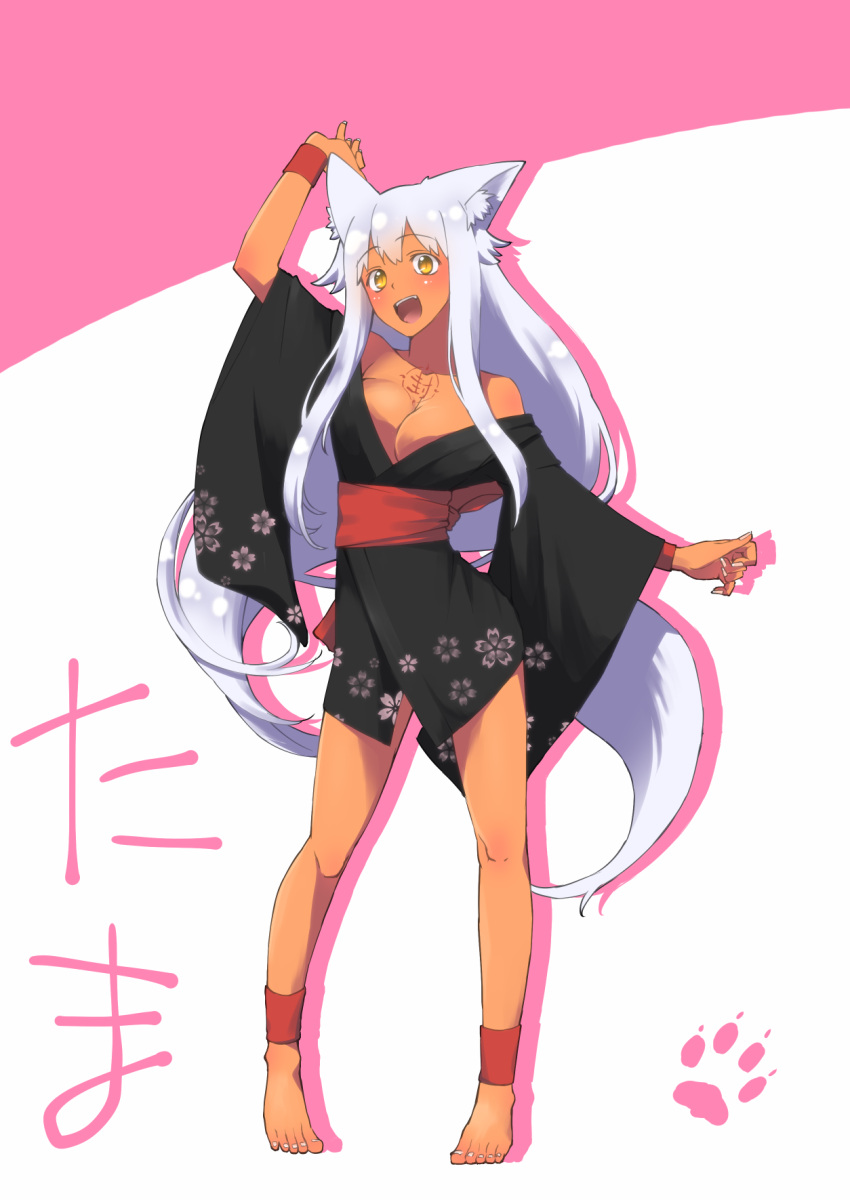 1girl animal_ears barefoot breasts cleavage contrapposto dark_skin fang female fox_ears full_body herio highres japanese_clothes kimono long_hair looking_at_viewer no_bra off_shoulder original short_kimono solo tail very_long_hair white_hair yellow_eyes