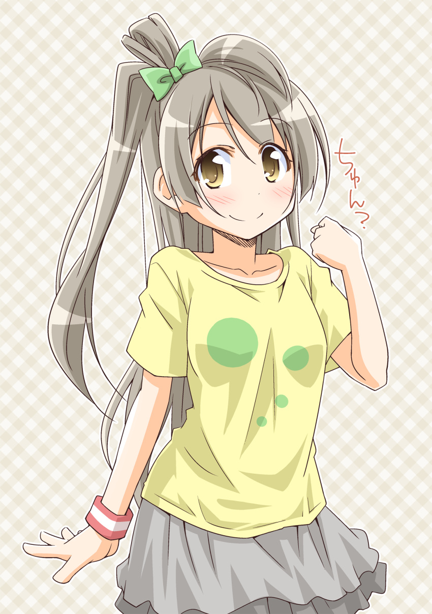 1girl blush bow brown_eyes brown_hair burei_runa checkered checkered_background clenched_hand collarbone commentary_request cowboy_shot dress hair_bow highres long_hair looking_at_viewer love_live!_school_idol_project minami_kotori outline side_ponytail smile solo t-shirt white_outline wristband