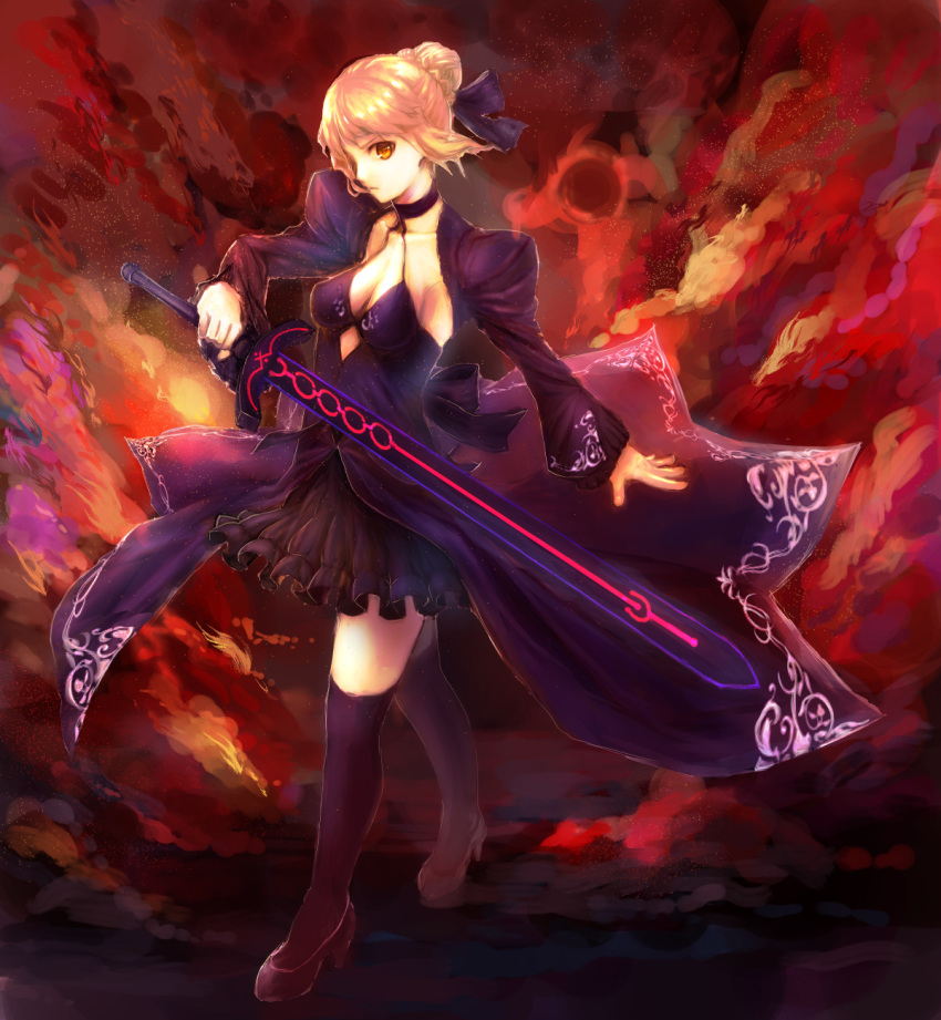 1girl alternate_color breasts choker cleavage commentary_request dark_sky destruction fate/stay_night fate_(series) hair_ribbon highres holding_weapon looking_at_viewer miniskirt open_clothes pale_skin ribbon saber saber_alter short_hair skirt sleeve_cuffs small_breasts thigh-highs walking yellow_eyes