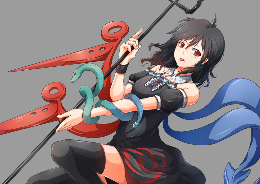 1girl adapted_costume ahoge asymmetrical_wings bare_shoulders black_dress black_hair black_legwear dress grey_background highres hips houjuu_nue looking_at_viewer polearm red_eyes short_dress short_hair simple_background snake solo suo_niao thigh-highs thighs tongue tongue_out touhou trident weapon wings wrist_cuffs