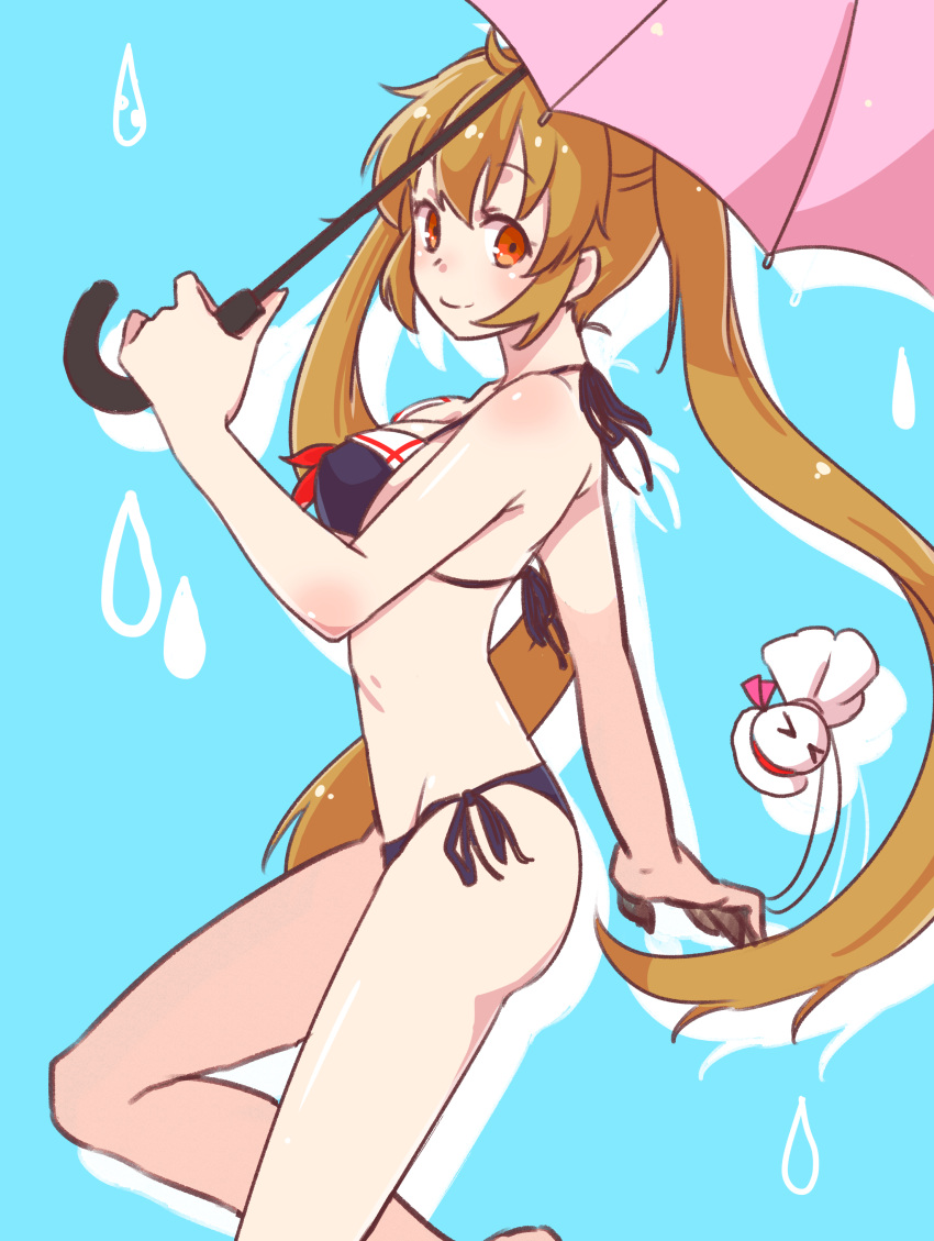 &gt;_&lt; 1girl absurdres ahoge bare_shoulders beret breasts brown_eyes closed_eyes from_side hat highres holding_umbrella kantai_collection light_brown_hair long_hair mai_(maika_04) murasame_(kantai_collection) navel ribbon simple_background smile solo swimsuit teruterubouzu the_harusame-like_bouzu twintails umbrella