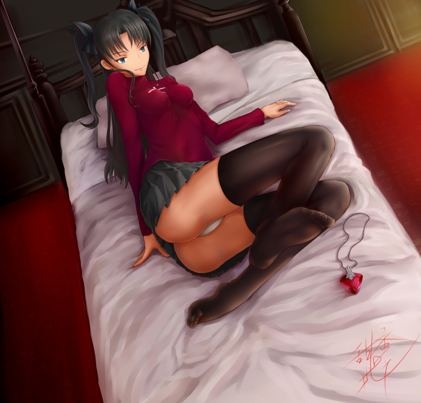 1girl 276094918_(pixiv) arm_support ass bed black_hair black_legwear fate/stay_night fate_(series) gem green_eyes highres jewelry long_sleeves panties pillow solo thigh-highs toosaka_rin twintails type-moon underwear white_panties