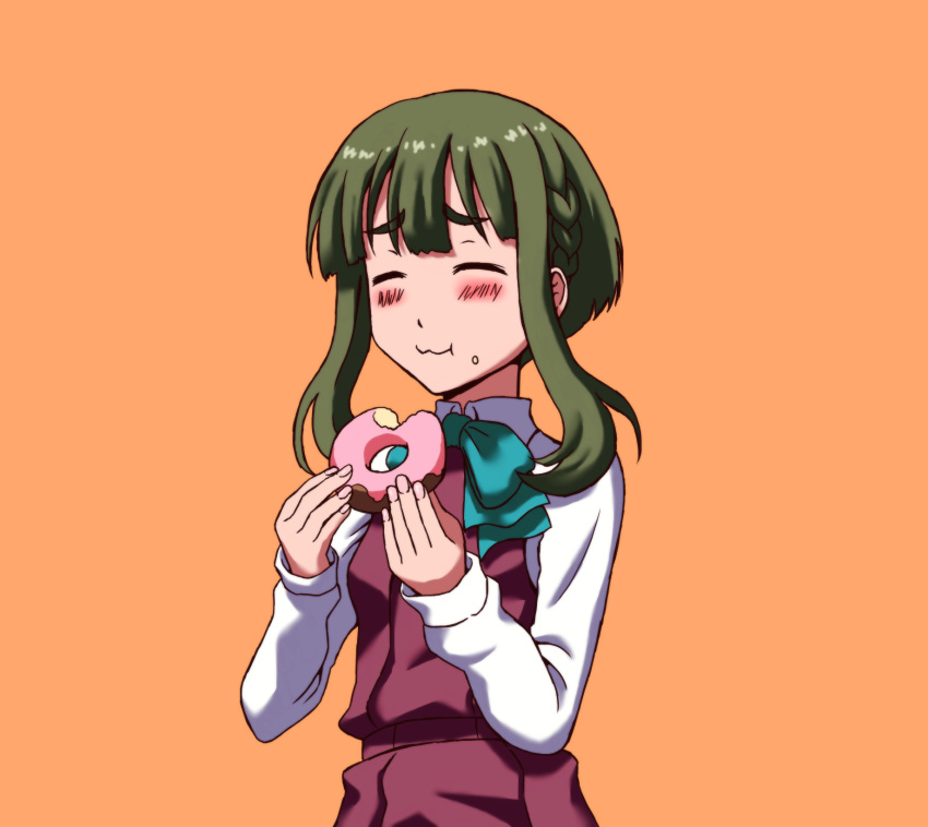 blush closed_eyes eating green_hair highres kantai_collection school_uniform short_hair_with_long_locks takanami_(kantai_collection) type-moongundam