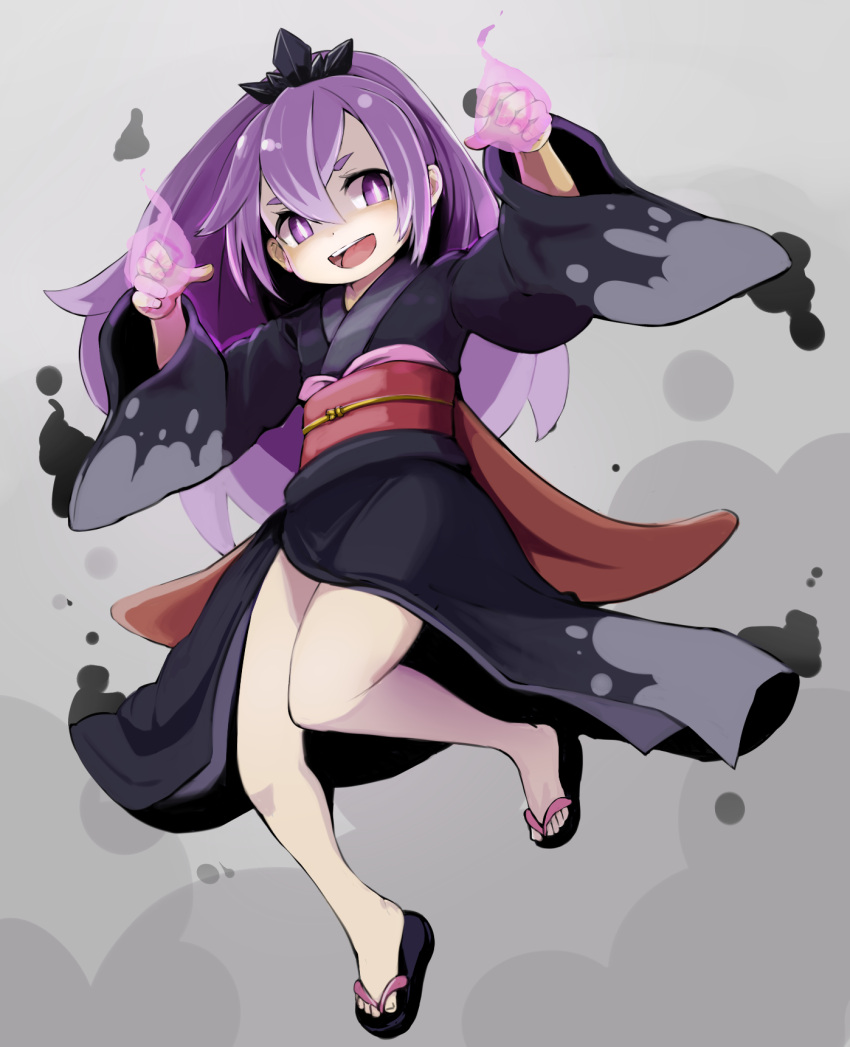 1girl full_body grey_background high_ponytail highres hyakkihime japanese_clothes kimono long_hair looking_at_viewer momo_(higanbana_and_girl) multicolored_hair no_socks open_mouth purple_hair sandals solo two-tone_hair violet_eyes youkai youkai_watch zouri