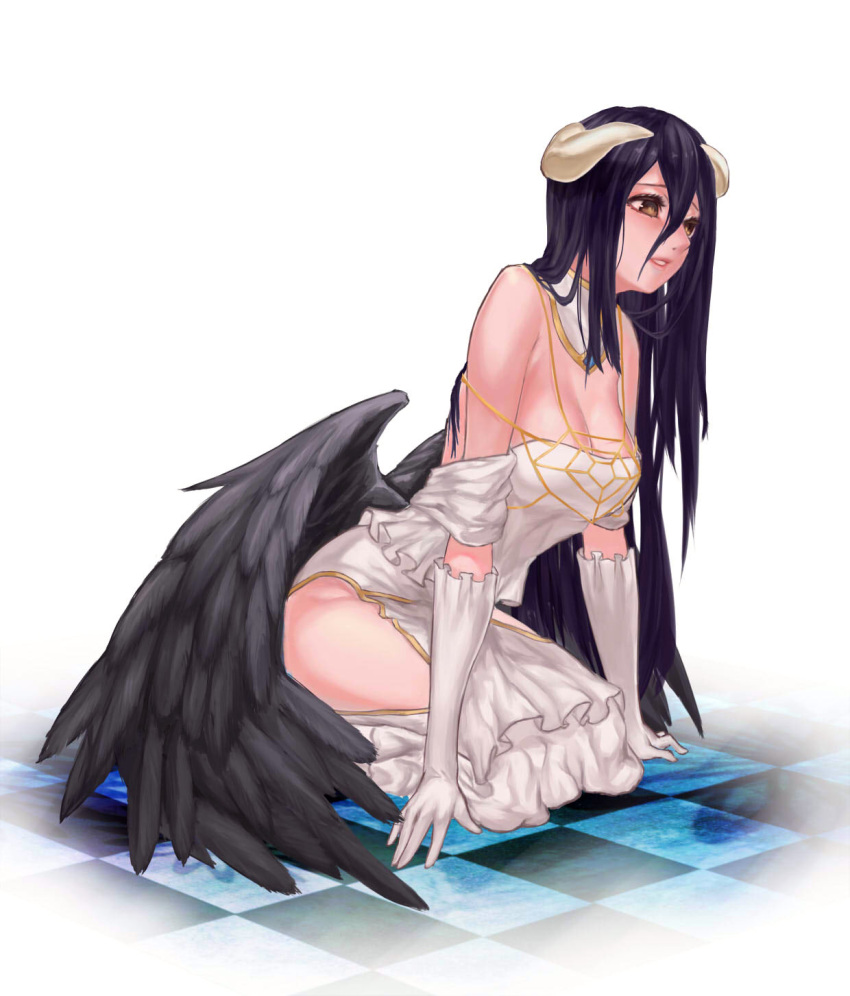 1girl ahoge albedo bare_shoulders black_hair black_wings breasts checkered checkered_floor cleavage demon_girl demon_horns detached_collar dress gloves highres hip_vent horns large_breasts long_hair looking_away overlord_(maruyama) parted_lips seiza shou_xun_bu_liang sitting solo very_long_hair white_gloves wings yellow_eyes