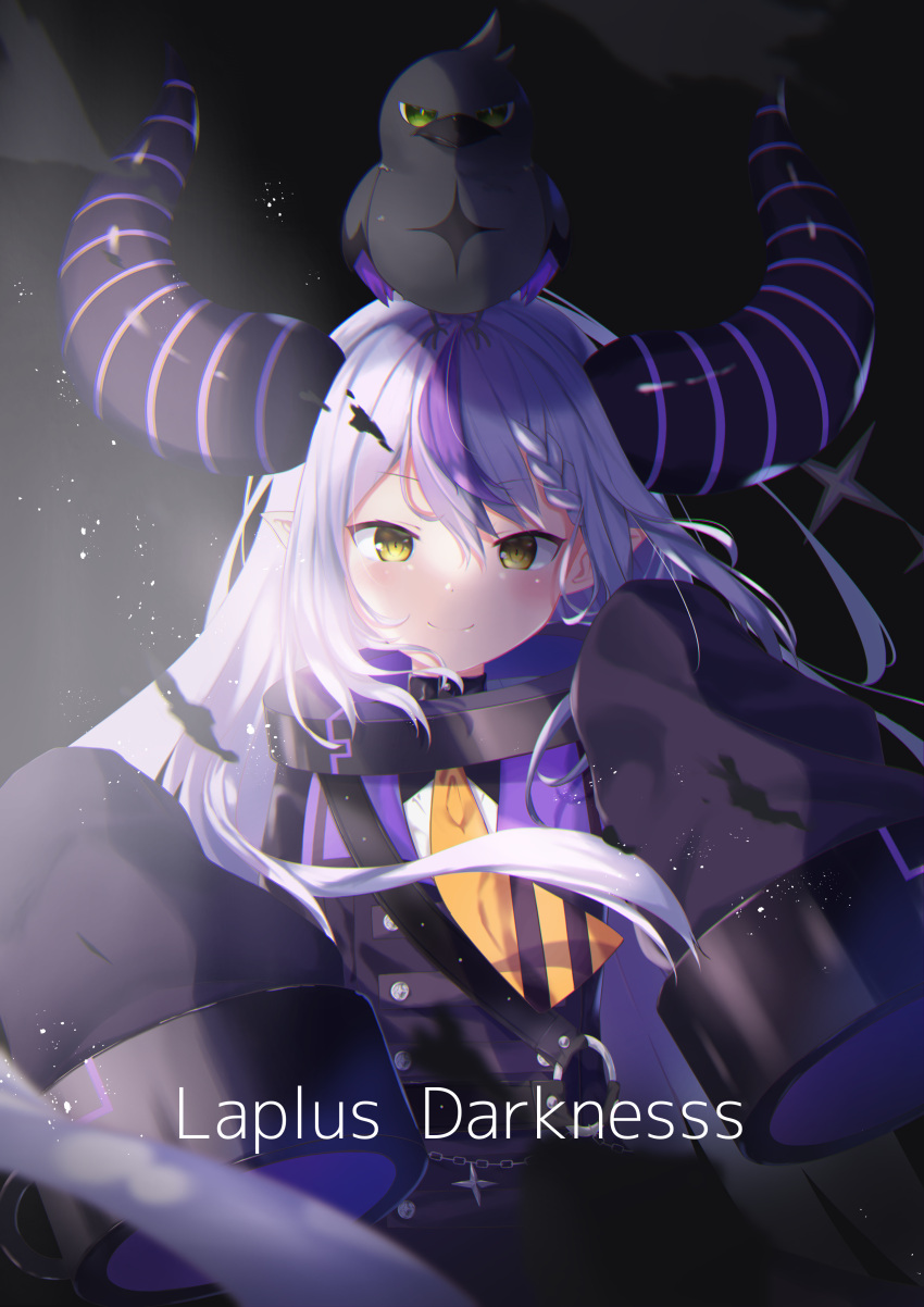 1girl absurdres animal_on_head ascot bangs bird bird_on_head black_jacket blush braid character_name closed_mouth collar commentary_request crow_(la+_darknesss) demon_horns eyebrows_visible_through_hair hair_between_eyes highres hololive horns jacket kashima_ema la+_darknesss light_particles long_hair long_sleeves looking_at_viewer metal_collar multicolored_hair on_head purple_hair silver_hair sleeves_past_fingers sleeves_past_wrists smile solo streaked_hair upper_body virtual_youtuber yellow_ascot yellow_eyes