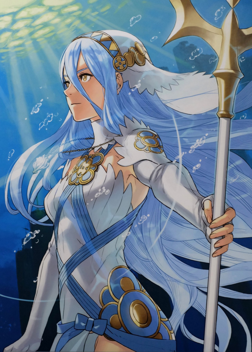 1girl aqua_(fire_emblem_if) blue_hair dress elbow_gloves fingerless_gloves fire_emblem fire_emblem_if gloves hair_between_eyes hairband highres holding_weapon jewelry long_hair necklace polearm solo very_long_hair weapon white_gloves yellow_eyes