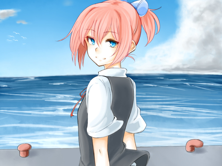 10eki_(tenchou) 1girl blouse blue_eyes blue_sky commentary_request hair_between_eyes hair_ornament highres kantai_collection looking_at_viewer looking_back ocean pier pink_hair ponytail school_uniform shiranui_(kantai_collection) short_hair short_ponytail sky smile solo vest water white_blouse wind