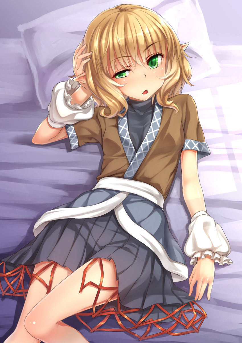 1girl :o arm_up arm_warmers bangs blonde_hair eyebrows eyebrows_visible_through_hair green_eyes highres lying mizuhashi_parsee on_back on_bed pillow pleated_skirt pointy_ears short_sleeves skirt solo touhou usotsuki_penta