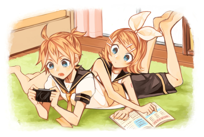 1boy 1girl blonde_hair blue_eyes book bow brother_and_sister hair_bow hair_ornament hair_ribbon hairclip hairpin handheld_game_console highres indoors kagamine_len kagamine_rin kashu! necktie playstation_portable puffy_short_sleeves puffy_sleeves ribbon sailor_collar short_sleeves shorts siblings sleeveless treble_clef twins vocaloid