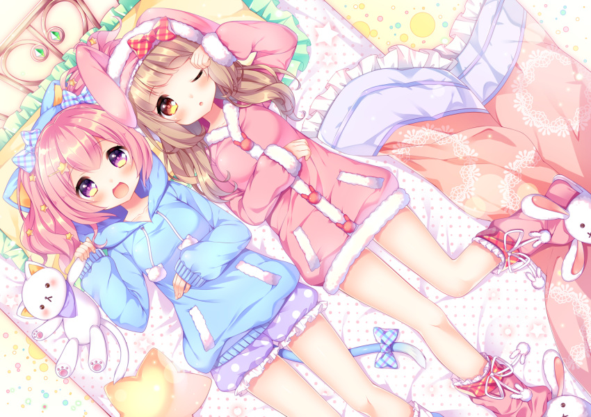 2girls animal_ears bed blush brown_hair cat_ears hood hoodie long_hair lying multiple_girls natsume_asato on_back open_mouth pink_hair rabbit_ears stuffed_animal stuffed_bunny stuffed_cat stuffed_toy twintails violet_eyes yellow_eyes