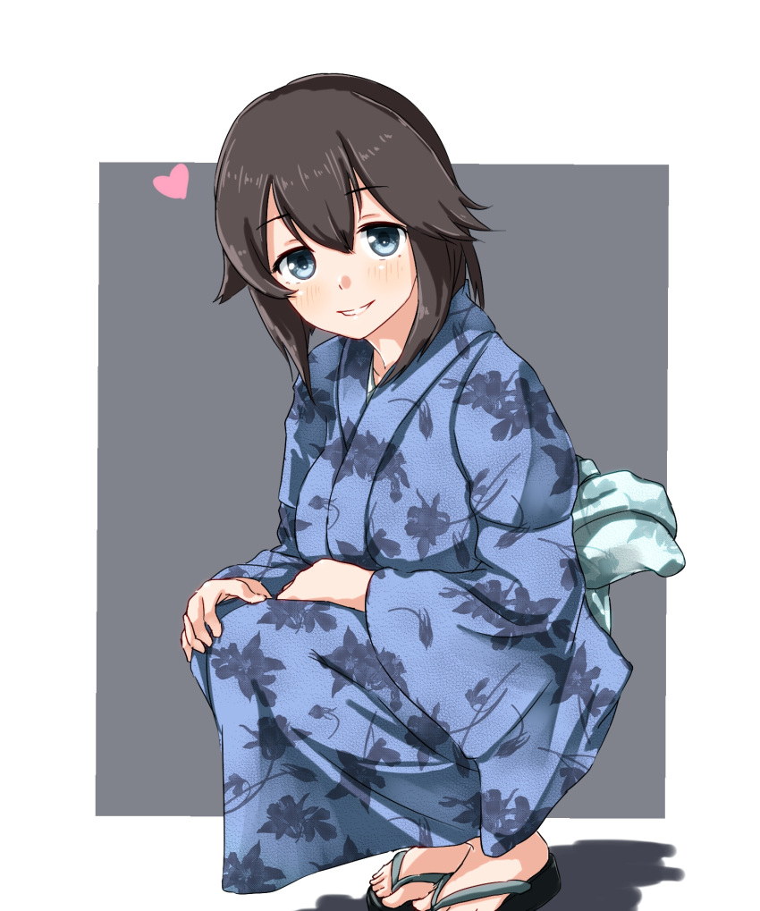 1girl alternate_costume ame-rain bent_knees blue_eyes blue_kimono brown_hair floral_print from_side hand_on_own_knee hayasui_(kantai_collection) heart highres japanese_clothes kantai_collection looking_at_viewer obi parted_lips purple_background sandals sash short_hair smile