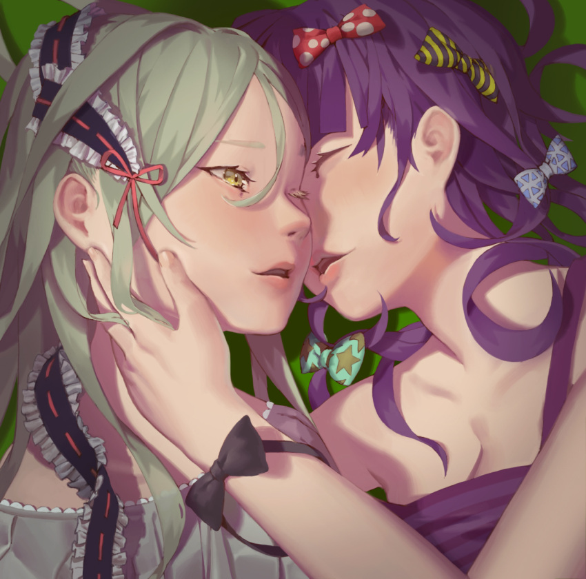 2girls bangs bare_shoulders black_bow blue_bow blush bow breasts cleavage closed_eyes eyelashes frills green_background green_hair hair_between_eyes hair_bow hand_on_another's_cheek hand_on_another's_face headdress highres incipient_kiss lips long_hair looking_at_another multiple_girls one_eye_closed original parted_lips polka_dot polka_dot_bow purple_hair qianjing red_bow ribbon_trim shade smile star_print strapless striped striped_bow upper_body yellow_eyes yuri