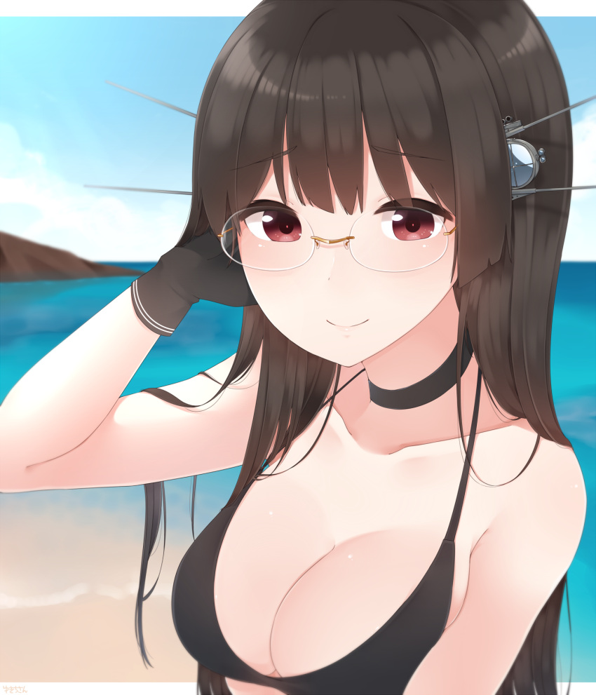 1girl arm_up bare_shoulders beach bikini black_bikini black_gloves black_hair breasts choker choukai_(kantai_collection) cleavage closed_mouth commentary_request gloves hand_in_hair headgear highres kantai_collection large_breasts light_smile long_hair looking_at_viewer outdoors red_eyes sky solo swimsuit upper_body water yukichi_(sukiyaki39)