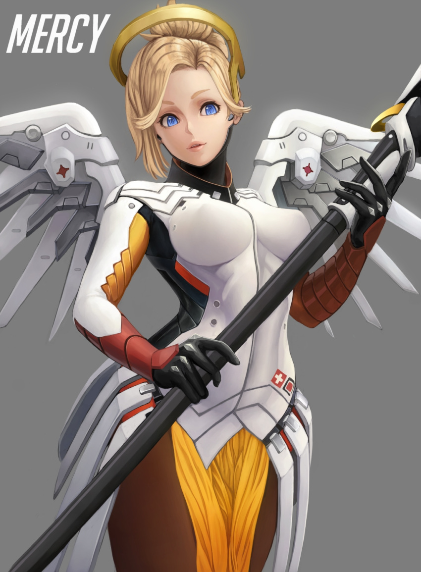 1girl armor black_gloves blonde_hair blue_eyes bodysuit breastplate breasts breasts_apart brown_legwear character_name cowboy_shot eyelashes faulds gloves grey_background hand_up headgear high_collar highres holding holding_staff large_breasts lips loincloth long_hair long_sleeves mechanical_halo mechanical_wings mercy_(overwatch) overwatch pantyhose parted_lips pelvic_curtain pink_lips ponytail simple_background skin_tight solo spread_wings staff swiss_flag turtleneck weapon wings yamaneko_(tkdrumsco)