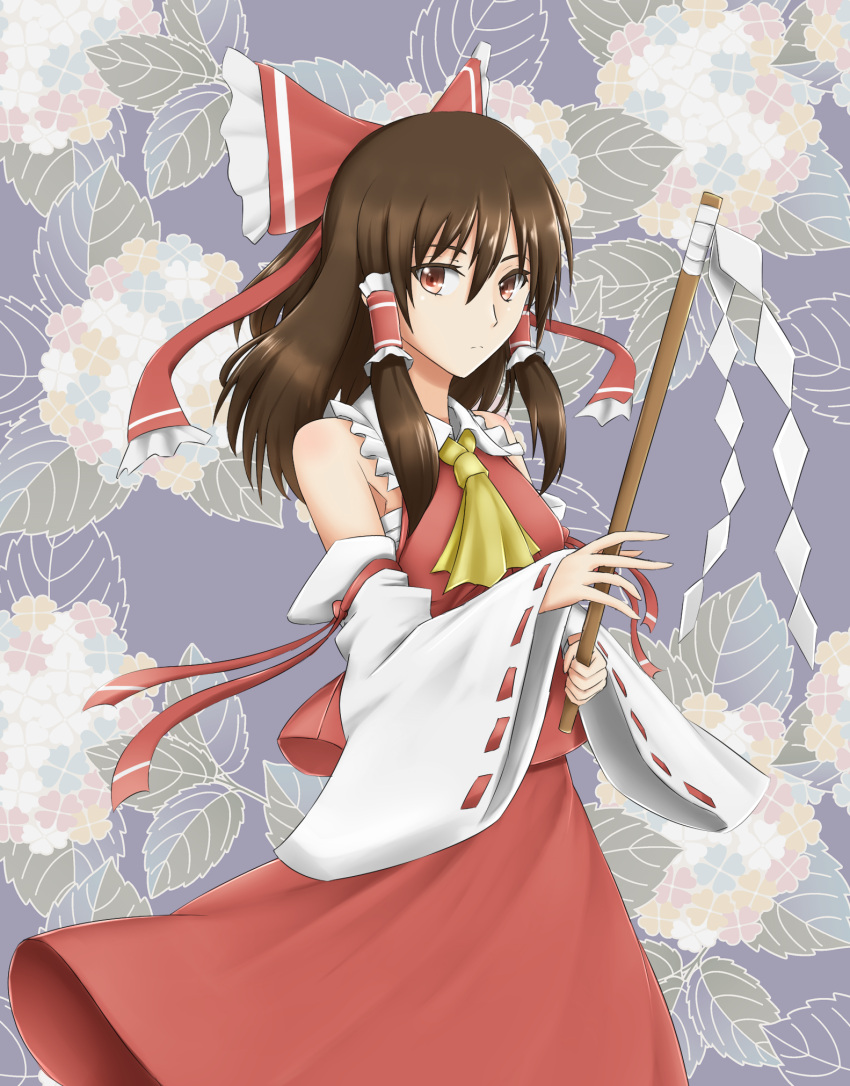 1girl arm_garter armpit_peek ascot bare_shoulders bow brown_eyes brown_hair closed_mouth cowboy_shot detached_sleeves floral_background from_side gnlo gohei hair_bow hair_tubes hakurei_reimu highres japanese_clothes long_hair long_sleeves looking_at_viewer looking_to_the_side miko red_bow red_shirt red_skirt ribbon-trimmed_sleeves ribbon_trim sarashi shirt side_glance sidelocks skirt skirt_set sleeveless sleeveless_shirt solo touhou wide_sleeves