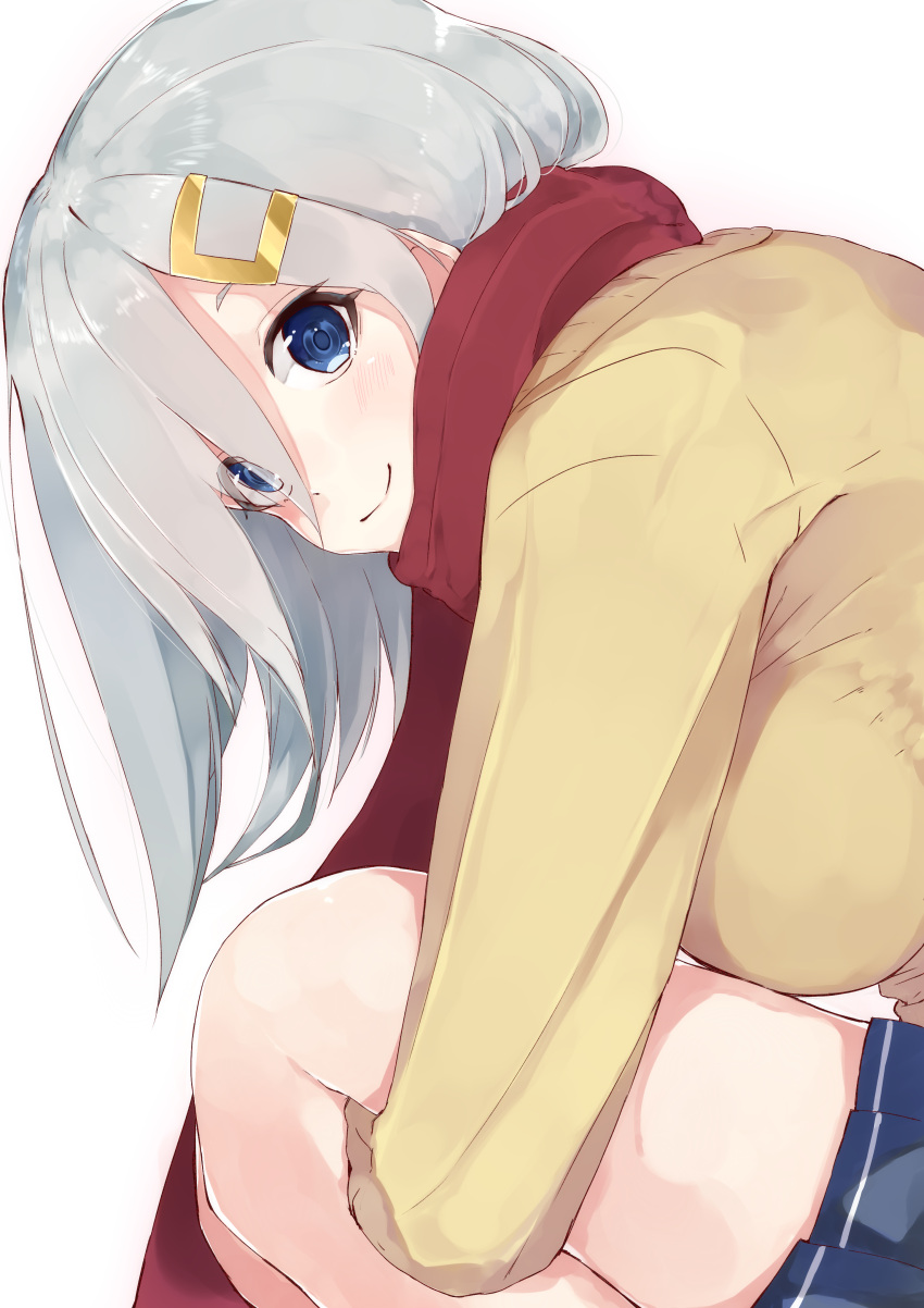 1girl absurdres blue_eyes blue_skirt breasts cardigan commentary_request from_side hair_ornament hair_over_one_eye hairclip hamakaze_(kantai_collection) highres kantai_collection large_breasts leaning_forward looking_at_viewer miniskirt outside_border pleated_skirt red_scarf scarf shimohasira short_hair silver_hair sitting skirt smile