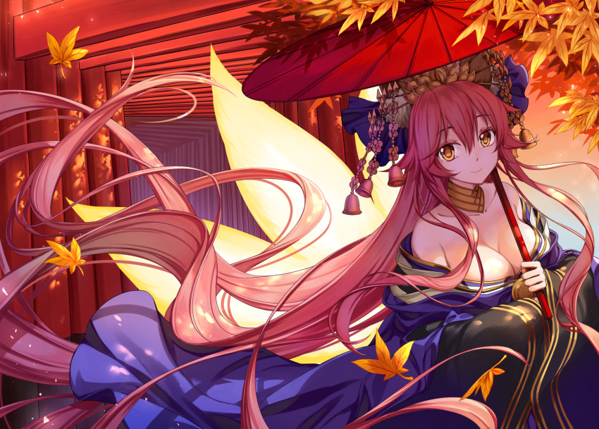 1girl absurdly_long_hair alternate_hair_length alternate_hairstyle animal_ears autumn_leaves bare_shoulders breasts cleavage closed_mouth collarbone commentary_request fate/grand_order fate_(series) fox_ears fox_girl fox_tail hair_between_eyes hair_ornament hair_stick highres holding holding_umbrella japanese_clothes jh kimono large_breasts long_hair long_sleeves looking_at_viewer multiple_tails off_shoulder oriental_umbrella pink_hair sidelocks smile solo tail tamamo_(fate)_(all) tamamo_no_mae_(fate) torii umbrella very_long_hair wide_sleeves yellow_eyes